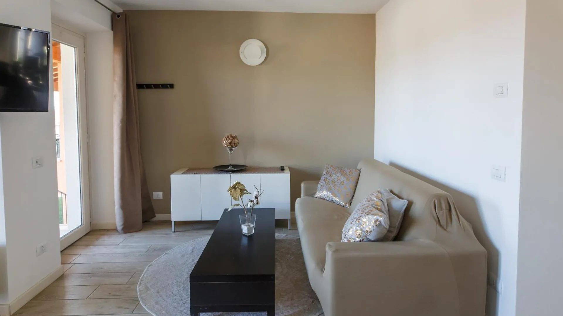 Residenza Gli Agrumi Del Garda Calmasino 0*,  Italien