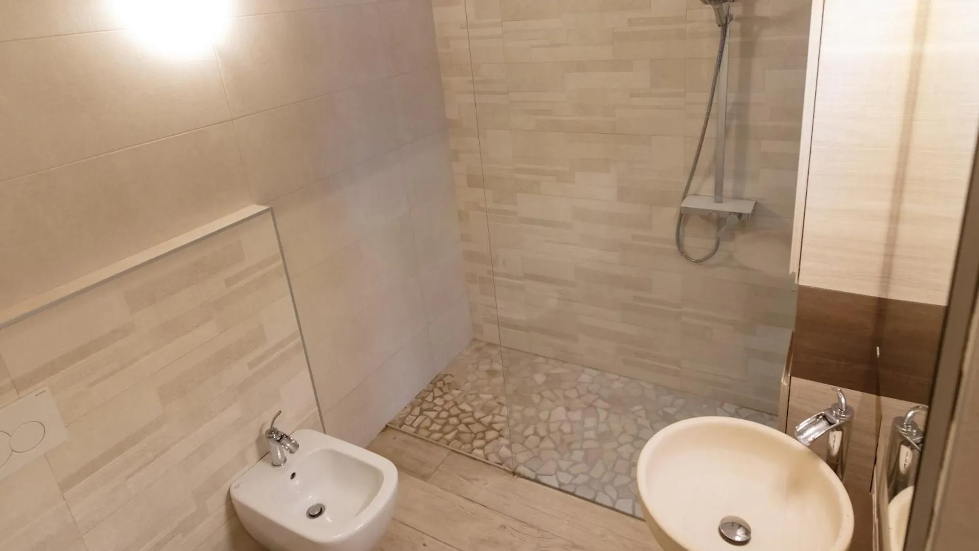 Ferienhaus Residenza Gli Agrumi Del Garda Calmasino